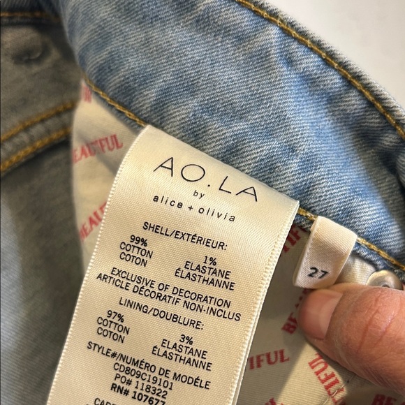 Alice + Olivia Light Denim Jeans - Picture 3 of 7